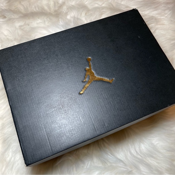 Jordan 1 Mid Chicago Black Toe - Picture 2 of 8